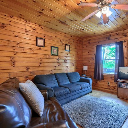 Blue Rose Cabins - Pine Ridge Cabin Логан Экстерьер фото